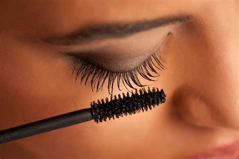 best natural mascara.